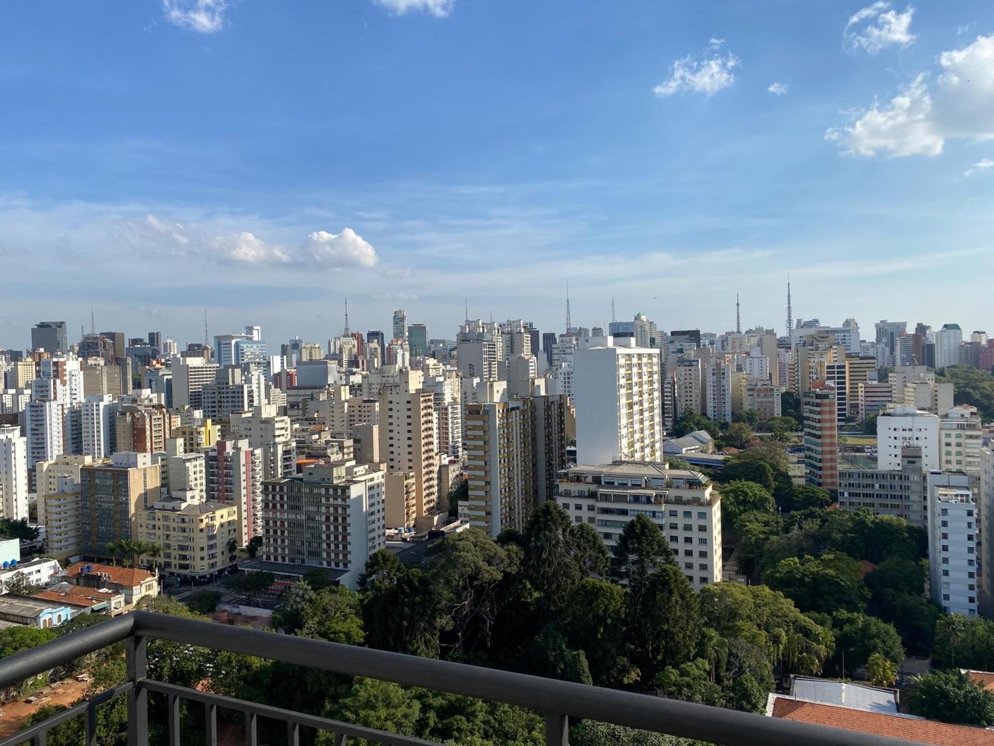 Em Frente Ao Pq Augusta 300 M Do Metro E Mackenzie Sao Paulo